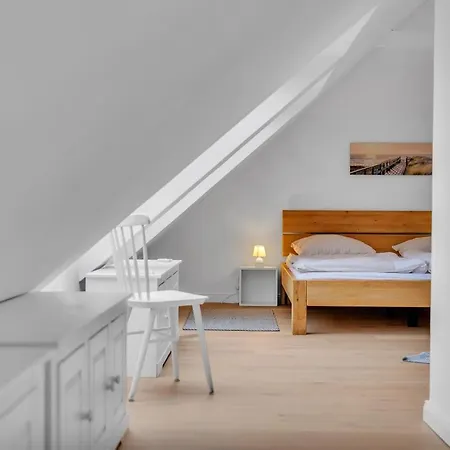 Feriehus Steilkueste Mit Meerblick