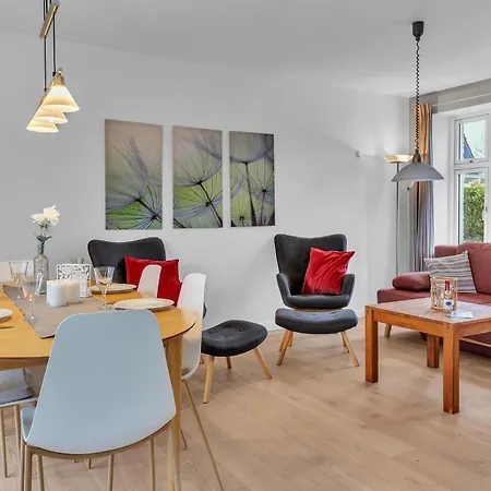 Feriehus Steilkueste Mit Meerblick *